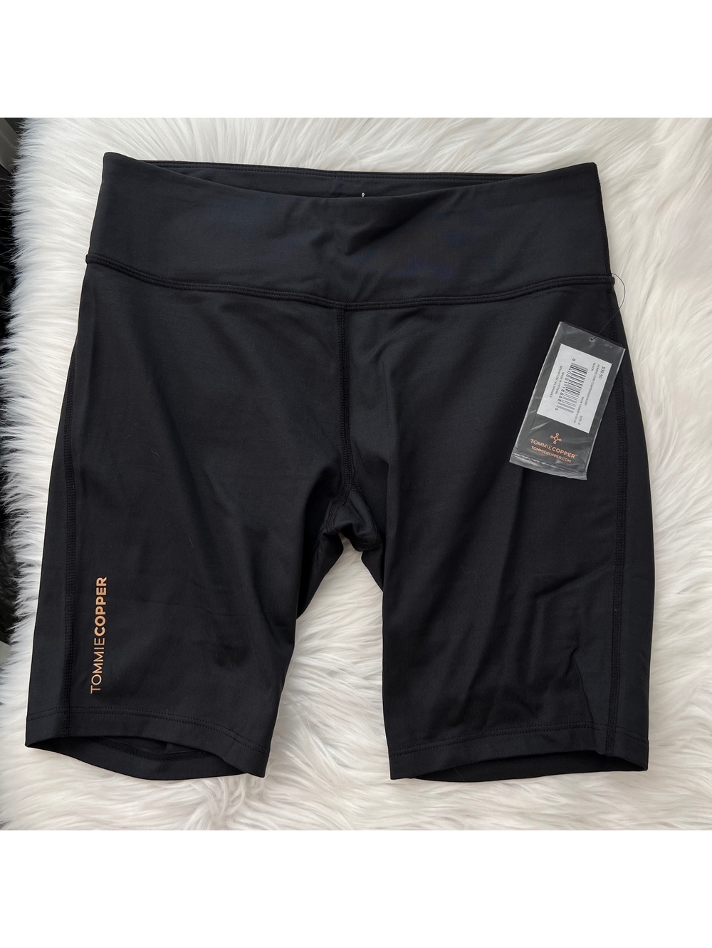 NWT Tommie Copper Womens M Black Core Compression Shorts 8” Athletic Biker